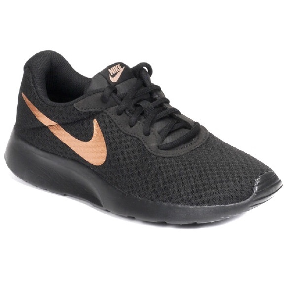 Nike Shoes - Nike Tanjun Women’s Gold Black Athletic Running Shoes Women’s Size 6